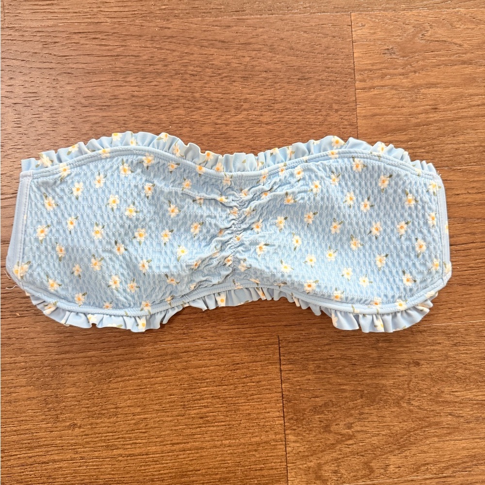 Hollister Blue Floral Ruffle Women’s Bikini Top